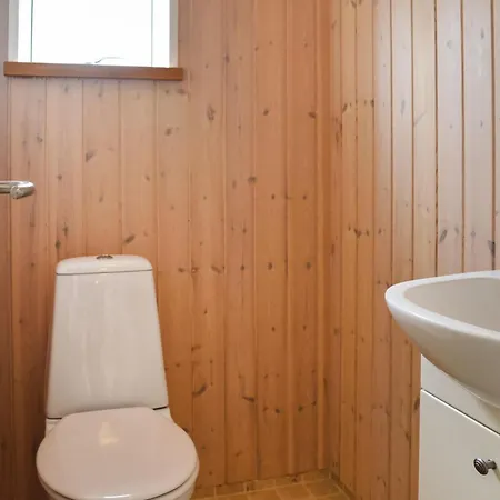 Semesterbostad Frk Lyng *